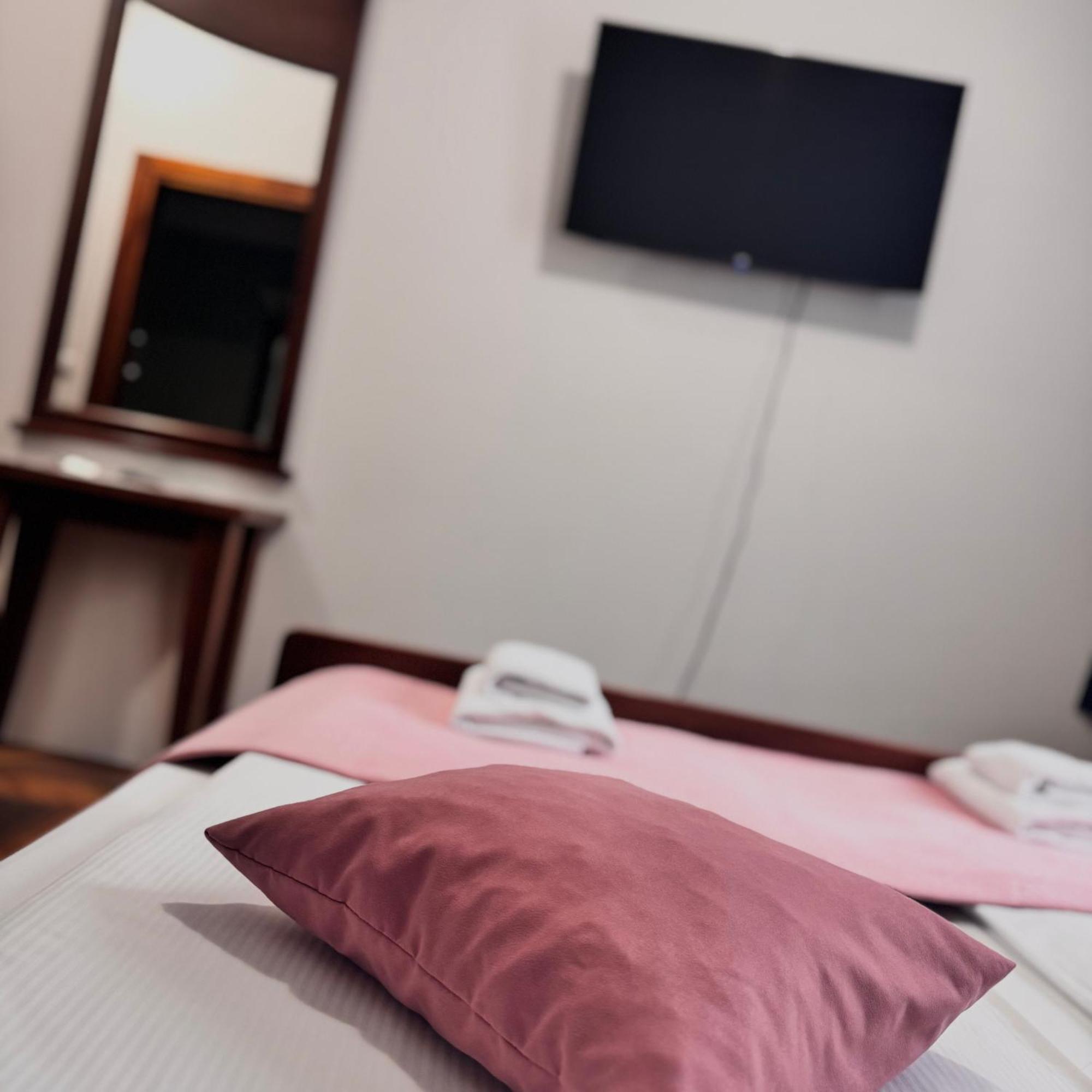 Hotel Paviljon Bihać Extérieur photo