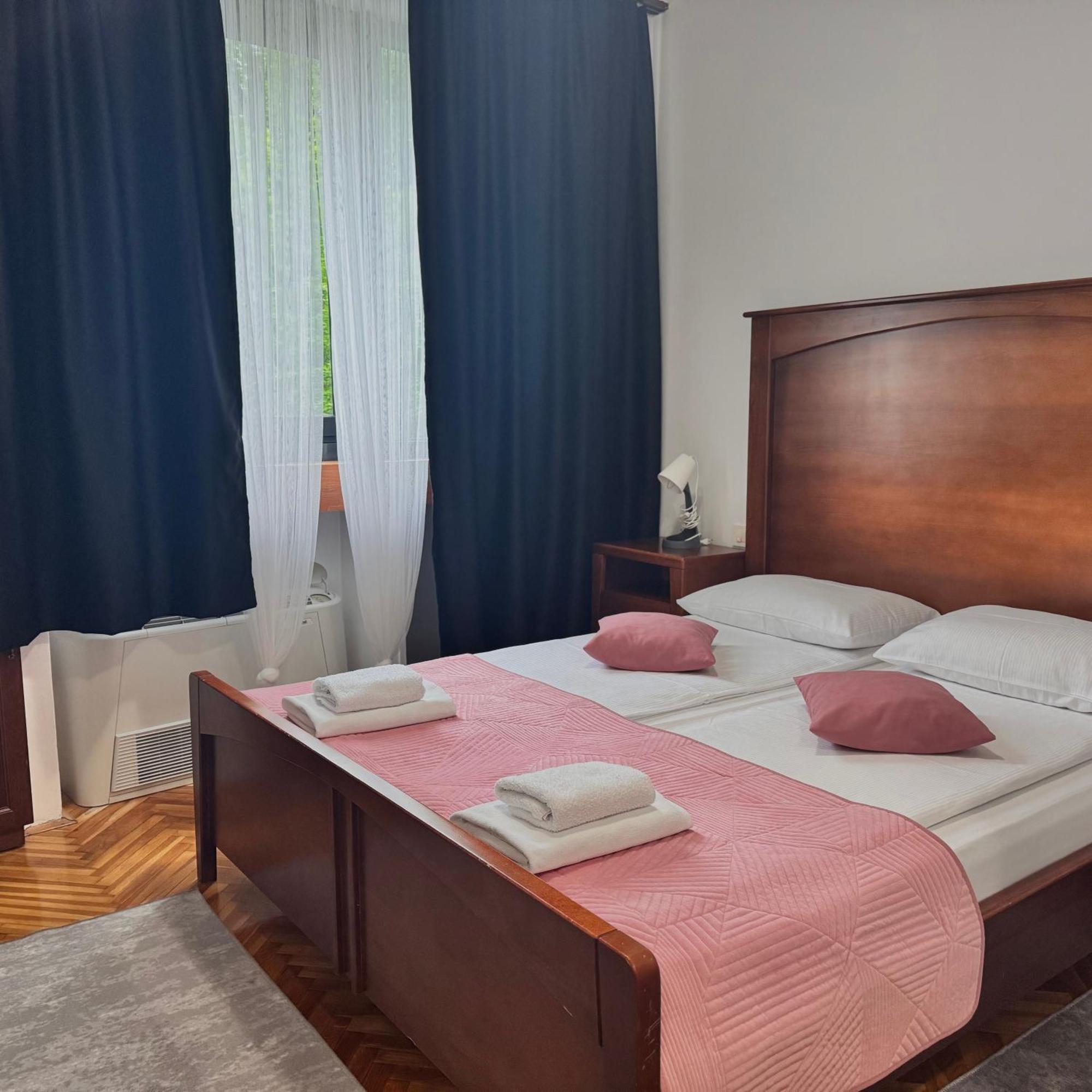 Hotel Paviljon Bihać Extérieur photo