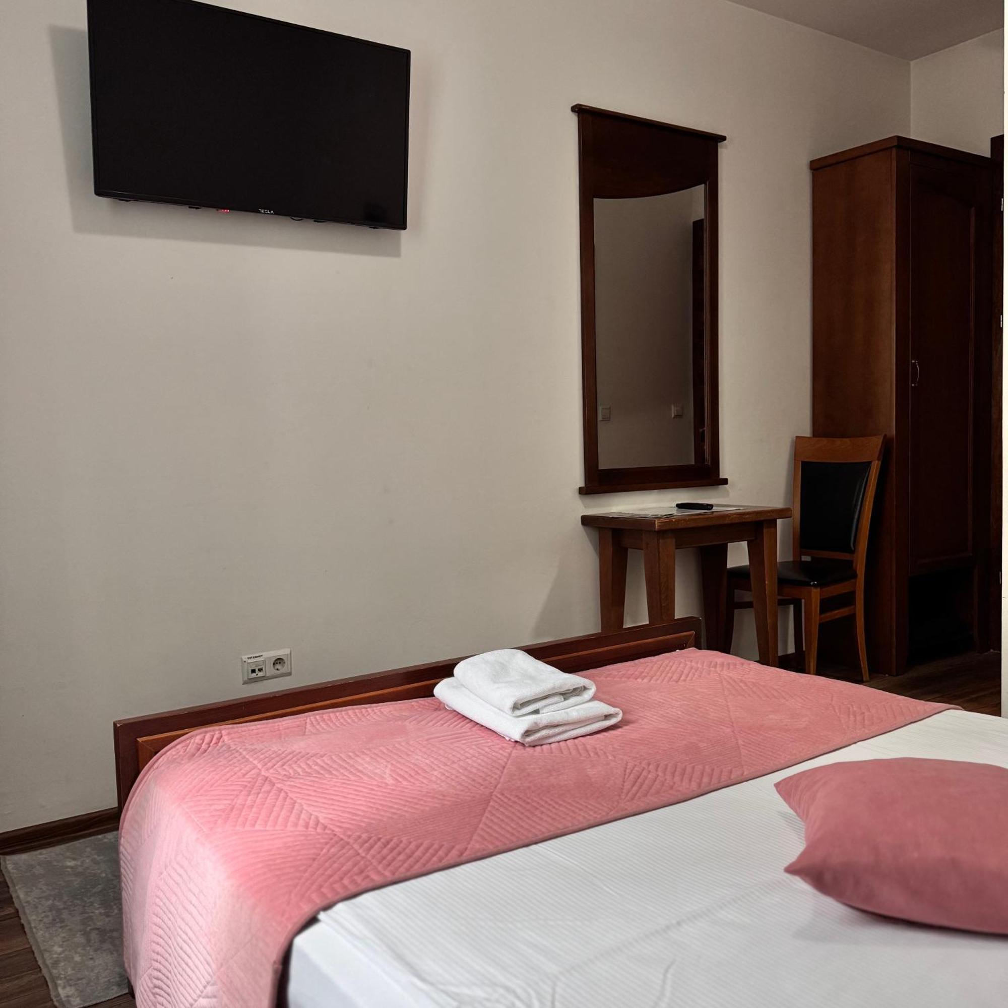 Hotel Paviljon Bihać Extérieur photo