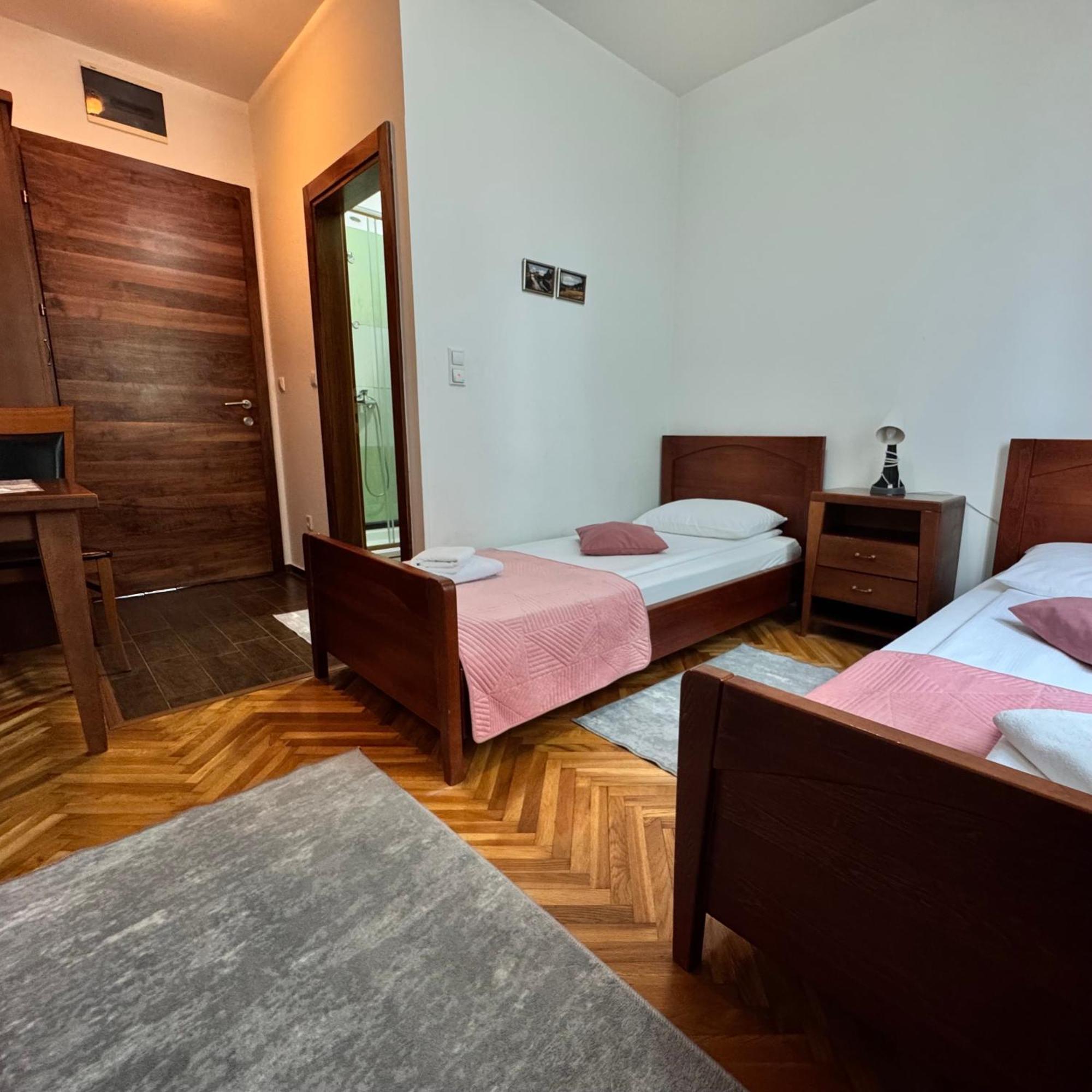 Hotel Paviljon Bihać Extérieur photo