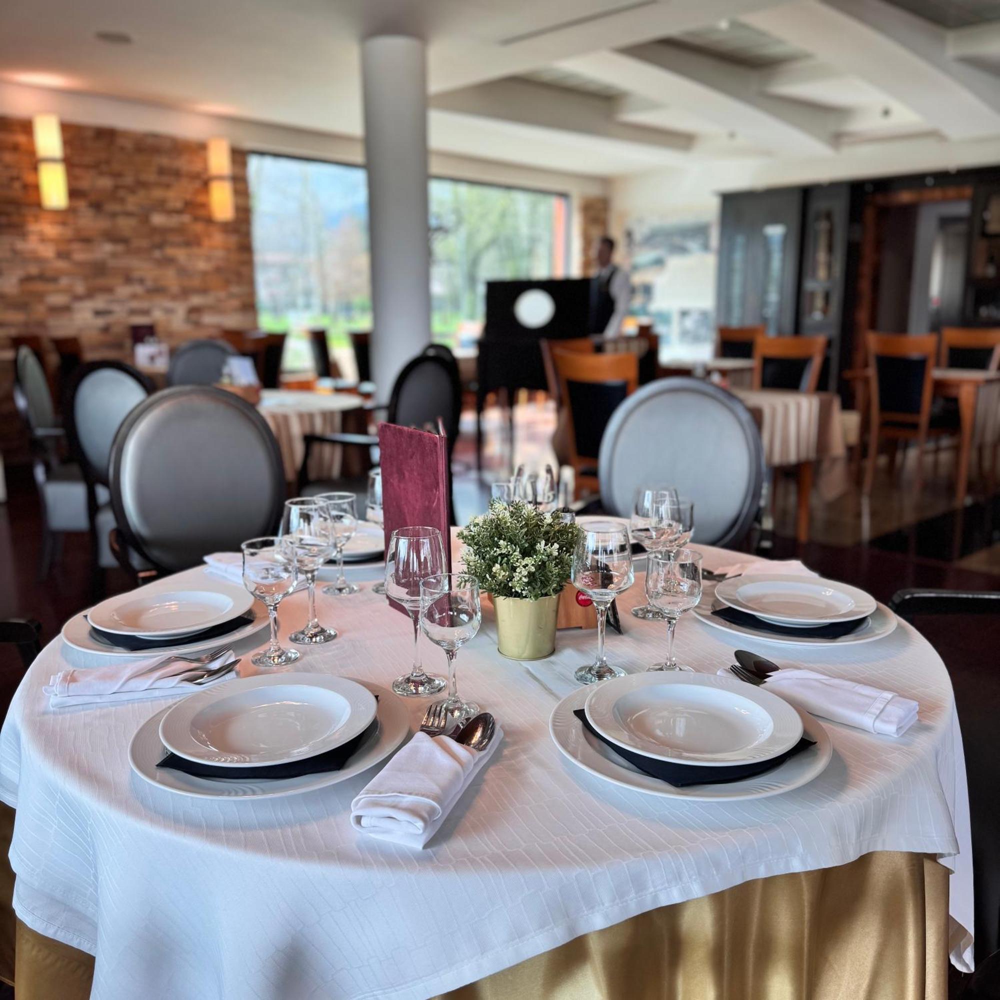 Hotel Paviljon Bihać Extérieur photo