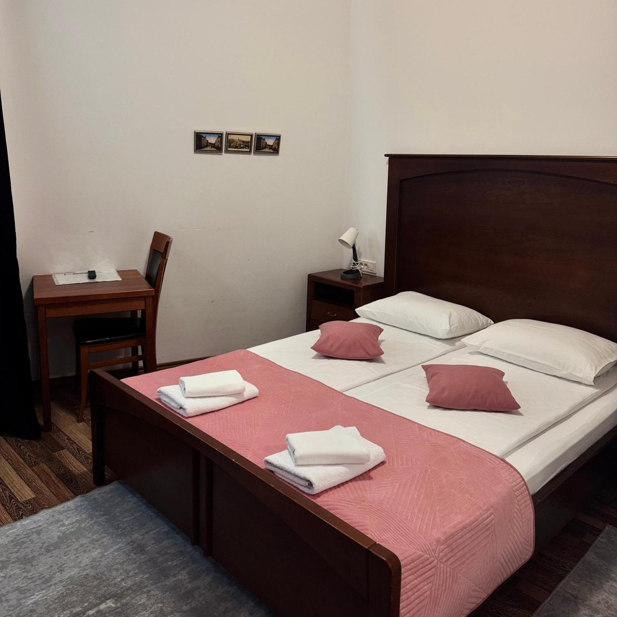 Hotel Paviljon Bihać Extérieur photo