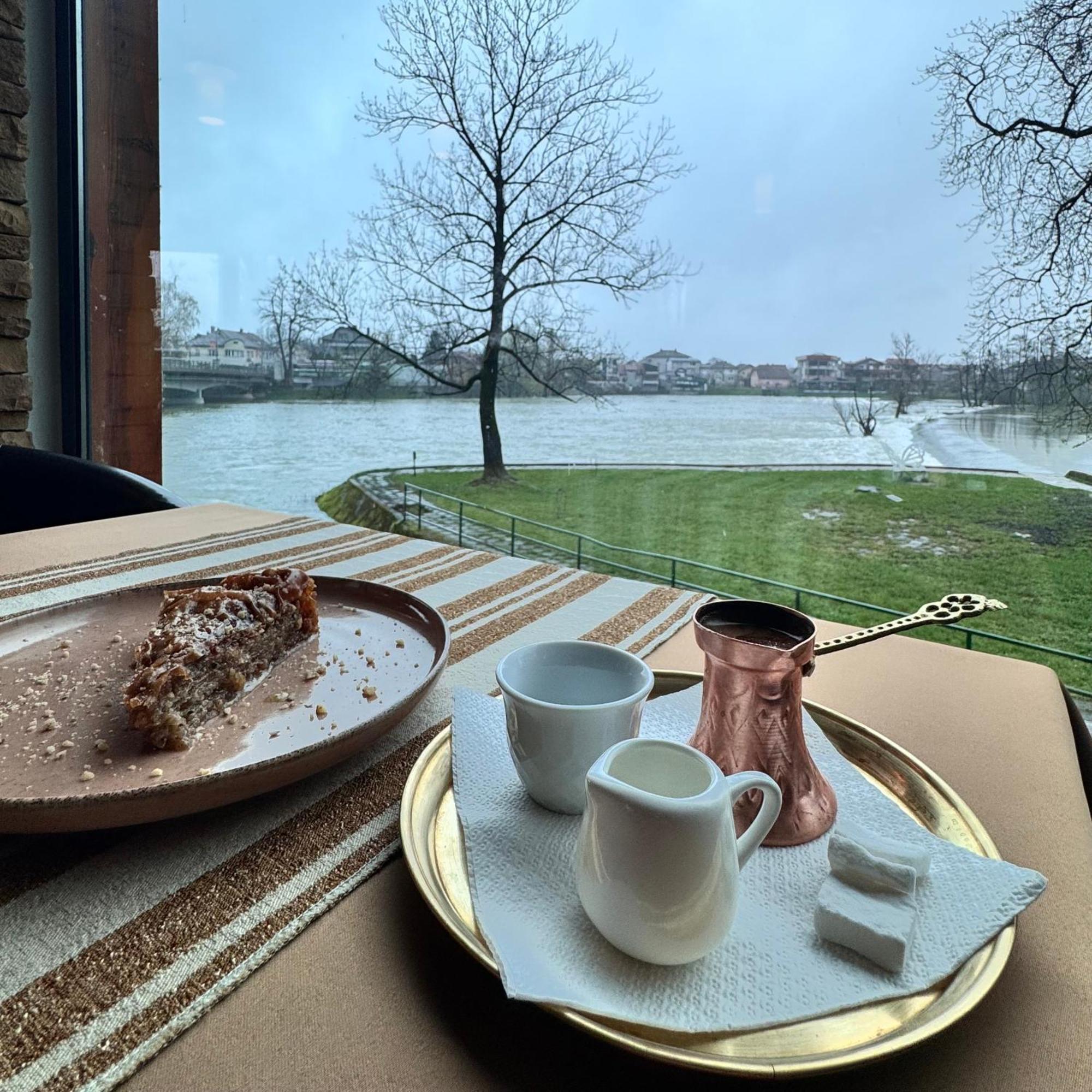 Hotel Paviljon Bihać Extérieur photo